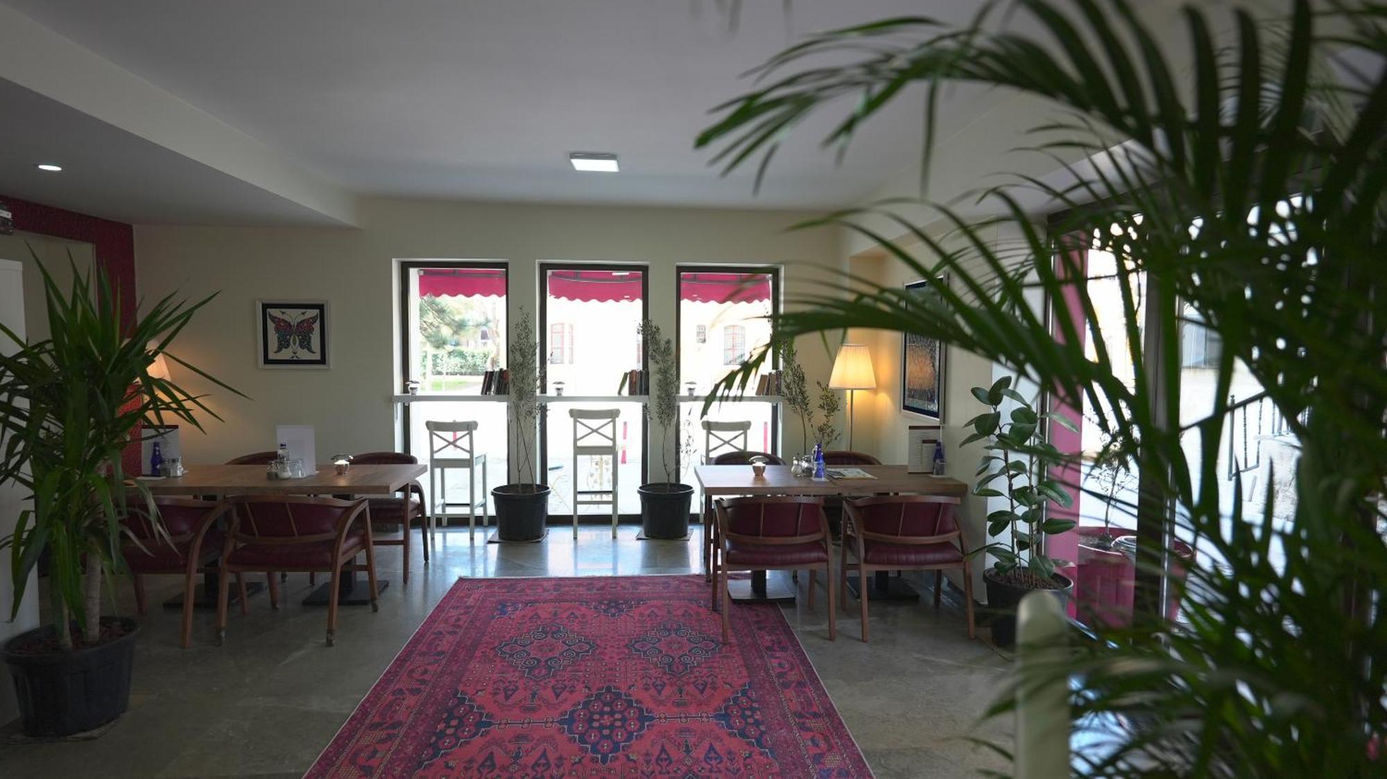 Pertevniyal Aziziye Hotel Коня Екстериор снимка